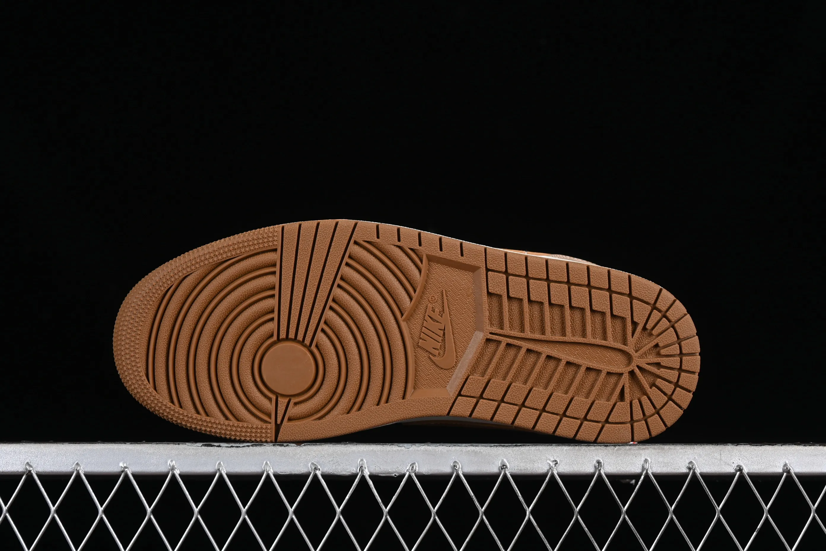 All Categories Air Jordan Jordan Series Basketball Shoes Air Jordan 1 Low Air Jordan 1 Low AJ1 Joe 1 Khaki Yellow Low State Cultural Casual Shoes HF5753-221